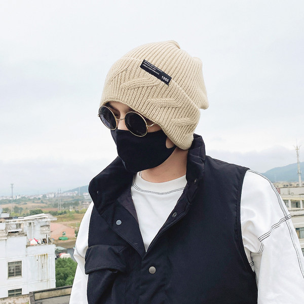 Ανδρικό χειμερινό πλεκτό καπέλο με επιγραφή