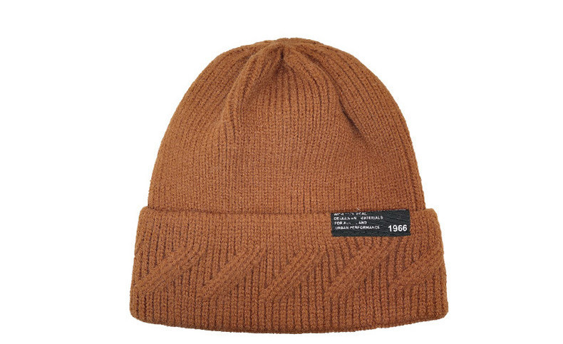 Ανδρικό χειμερινό πλεκτό καπέλο με επιγραφή