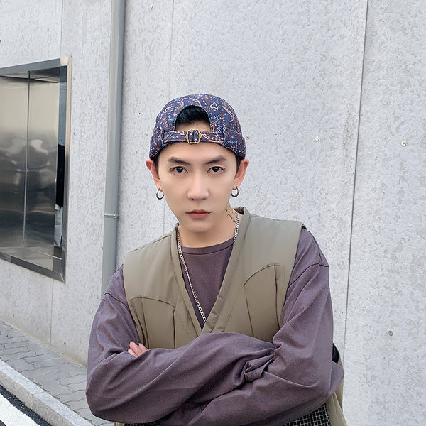 Νέο μοντέλο ανδρικό καπέλο σε τρία χρώματα