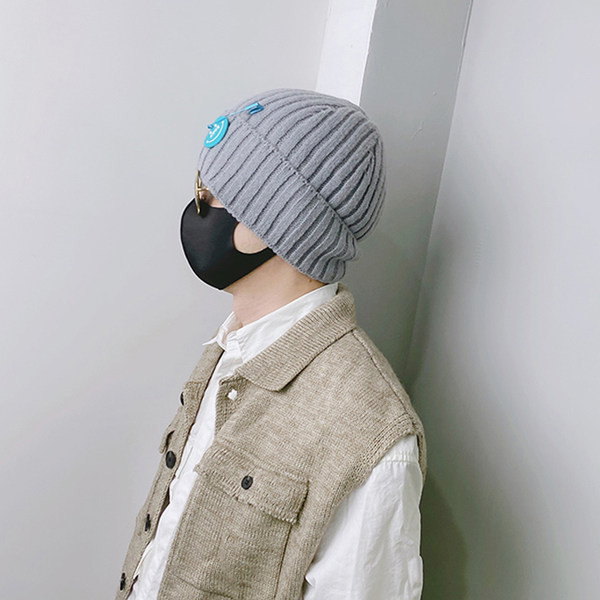 Ανδρικό χειμερινό καπέλο με τρισδιάστατο στοιχείο