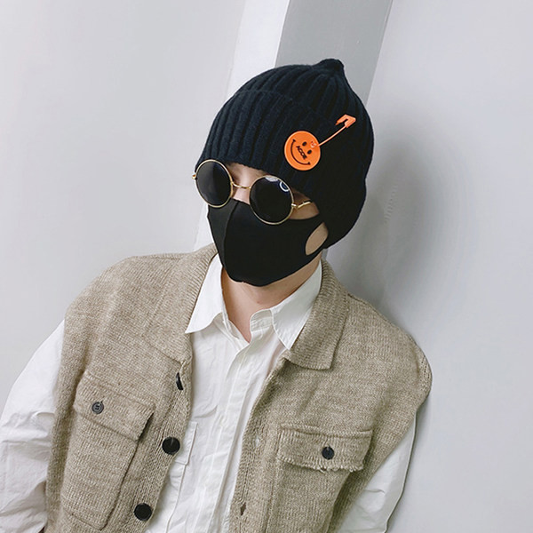 Ανδρικό χειμερινό καπέλο με τρισδιάστατο στοιχείο