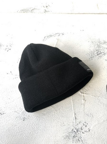 Ανδρικό πλεκτό καπέλο χειμερινό με έμβλημα
