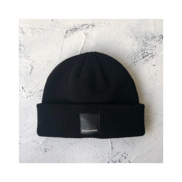 Ανδρικό πλεκτό καπέλο χειμερινό με έμβλημα