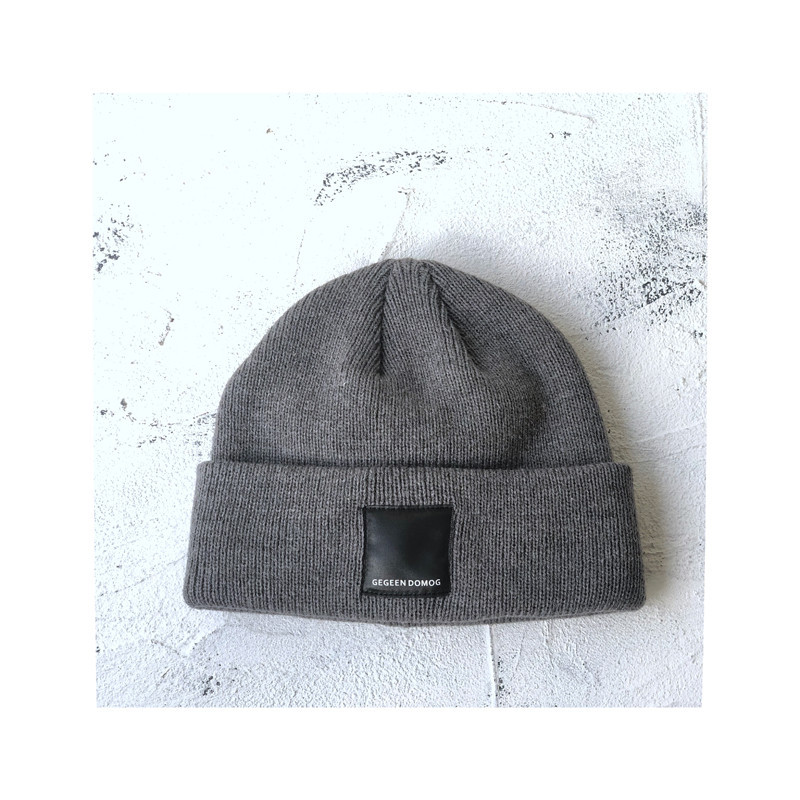 Ανδρικό πλεκτό καπέλο χειμερινό με έμβλημα