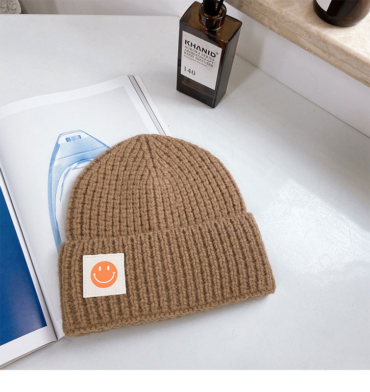 Ανδρικό χειμερινό πλεκτό καπέλο με απλικέ