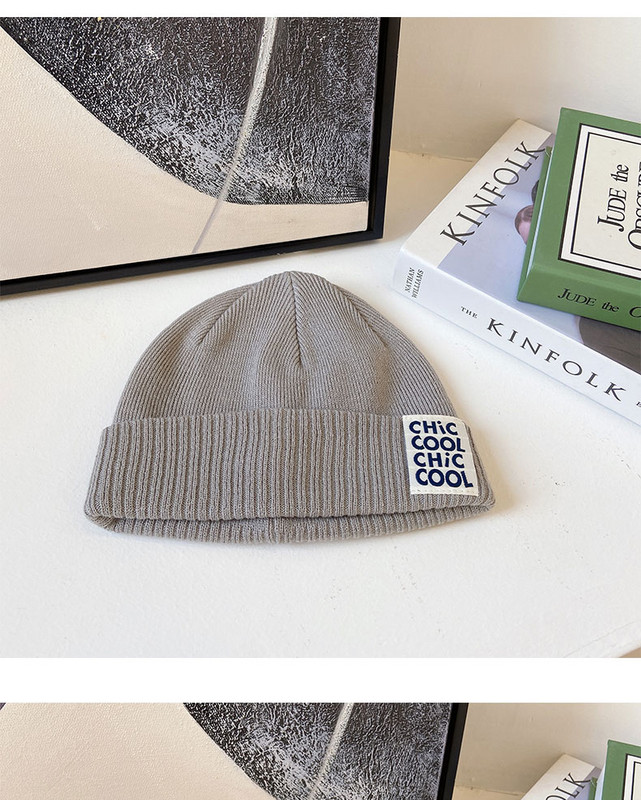 Καθημερινό χειμερινό καπέλο με έμβλημα