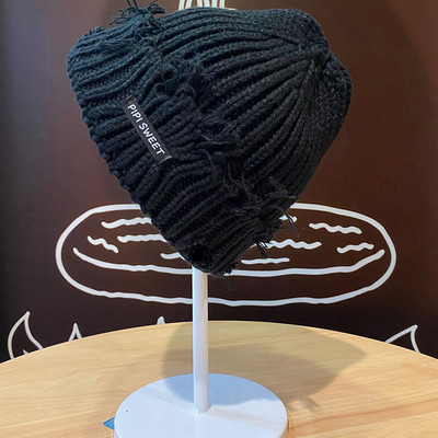 Ανδρικό καπέλο casual με έμβλημα σε πολλά χρώματα