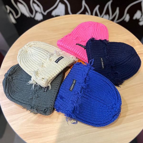 Ανδρικό καπέλο casual με έμβλημα σε πολλά χρώματα