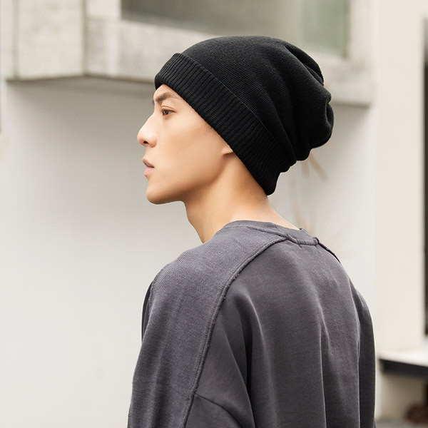 Μοντέλο ανδρικό καπέλο μονόχρωμο σε τέσσερα χρώματα