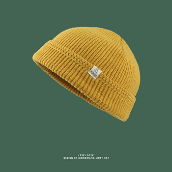 Ανδρικό πλεκτό καπέλο κατάλληλο για το χειμώνα