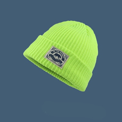 Muška moderna pletena kapa s vezom jednobojnog uzorka