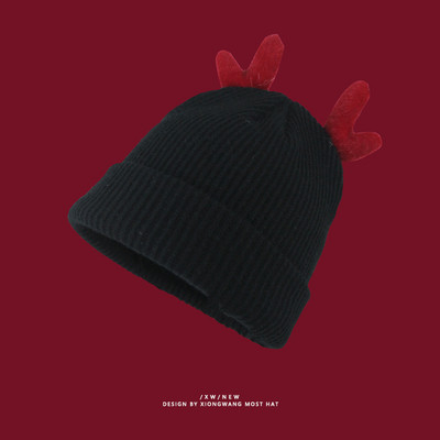 Χειμερινό πλεκτό καπέλο με τρισδιάστατο στοιχείο