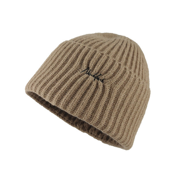 Γυναικείο πλεκτό καπέλο με επιγραφή σε δύο χρώματα