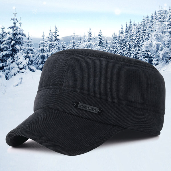 Moderna muška kapa sa šilterom i grbom