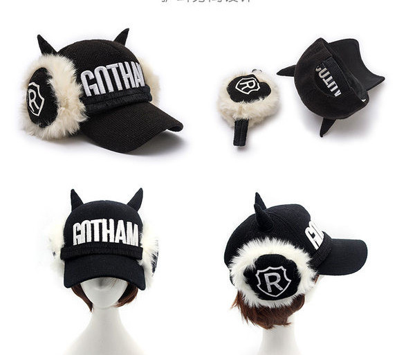 Aktuelna muška kapa sa puhom i 3D elementima u dva modela