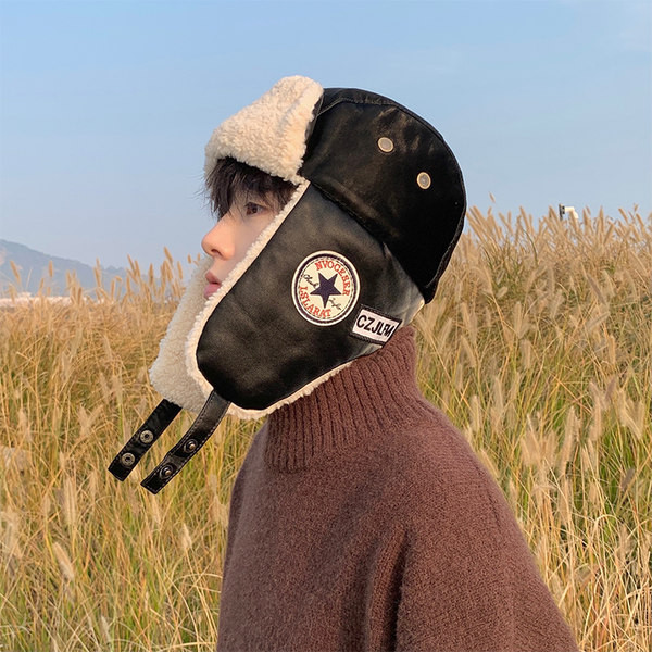 Ανδρικό έκο δερμάτινο καπέλο με κέντημα