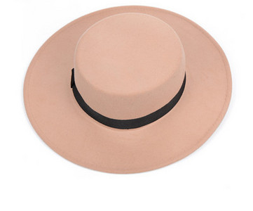 Vyriška kepurė su retro stiliaus krašteliu