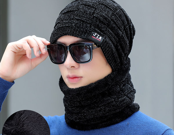 Muška zimska vunena kapa sa grbom