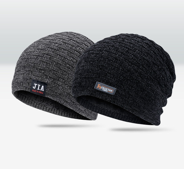 Muška zimska vunena kapa sa grbom