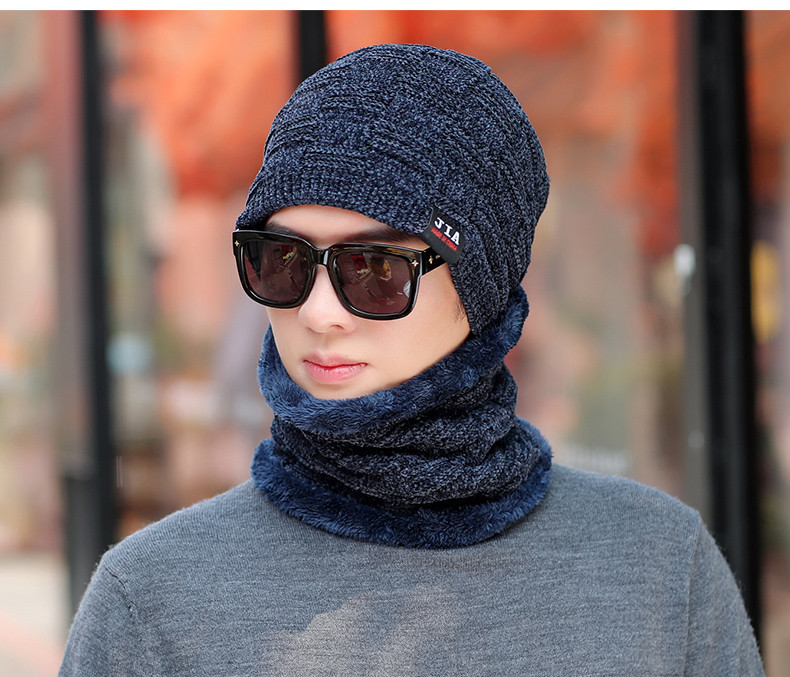 Muška zimska vunena kapa sa grbom