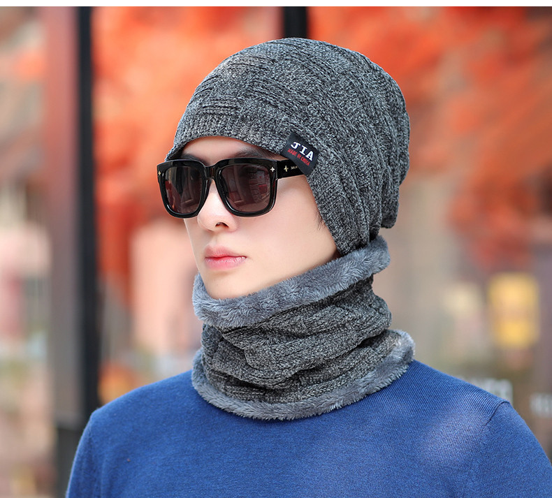 Muška zimska vunena kapa sa grbom