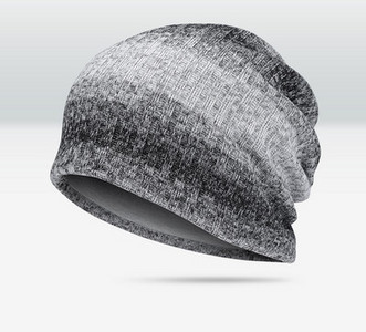 Ανδρικό χειμωνιάτικο καπέλο σε ιριδίζοντα χρώματα