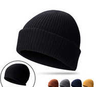 Πλεκτό ανδρικό καπέλο μονόχρωμο