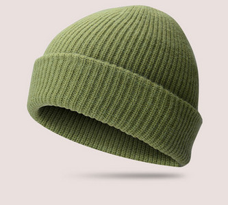 Πλεκτό ανδρικό καπέλο μονόχρωμο