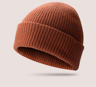 Πλεκτό ανδρικό καπέλο μονόχρωμο