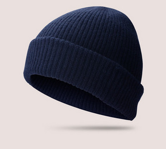 Πλεκτό ανδρικό καπέλο μονόχρωμο