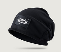 Χειμερινό μάλλινο καπέλο με έμβλημα για άνδρες