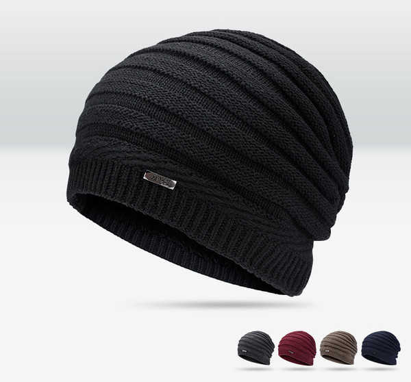 Ανδρικό χειμωνιάτικο καπέλο με ζεστή βελούδινη φόδρα και μεταλλικό στοιχείο