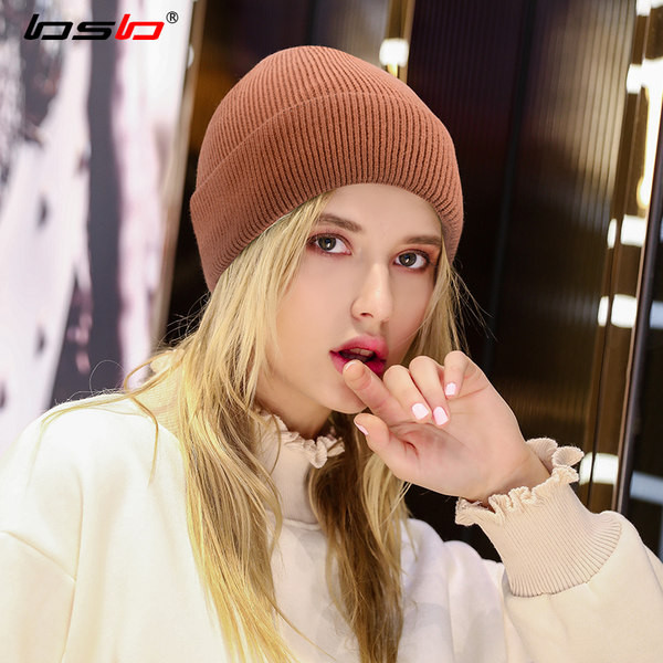 Ανδρικό χειμερινό καπέλο με επιγραφή