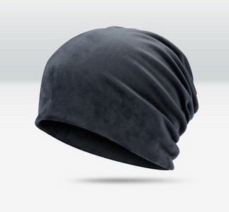 Kelių spalvų vyriška kepurė tinkanti rudeniui ir žiemai