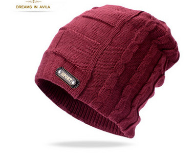 Χοντρό χειμερινό καπέλο με έμβλημα