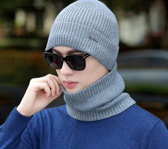 Ανδρικό χειμωνιάτικο καπέλο με κασκόλ σε πολλά μοντέλα