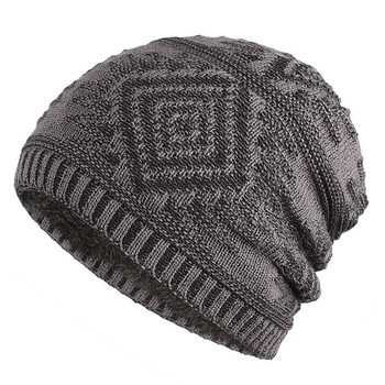 Мъжка плетена шапка  за зимата 
