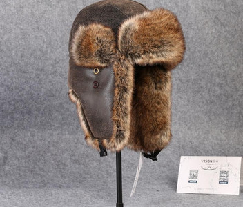 Ανδρικό καπέλο με ζεστή φόδρα και κούμπωμα