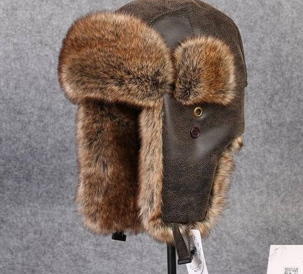 Ανδρικό καπέλο με ζεστή φόδρα και κούμπωμα