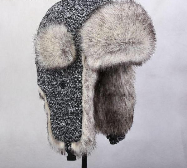 Μάλλινη χειμερινή σκουφιά με φόδρα από eco γούνα