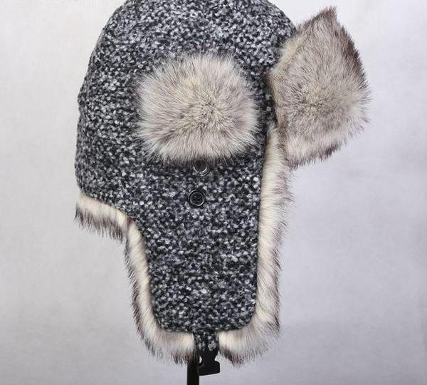 Μάλλινη χειμερινή σκουφιά με φόδρα από eco γούνα