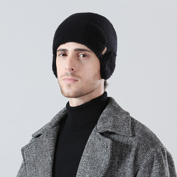 Ανδρικό χειμερινό καπέλο σε μπλε και μαύρο χρώμα