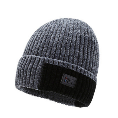 Χειμερινό πλεκτό καπέλο ανδρικό με έμβλημα και ζεστή φόδρα