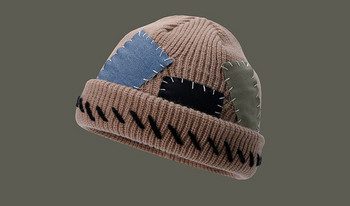 Модерна мъжка зимна плетена шапка 