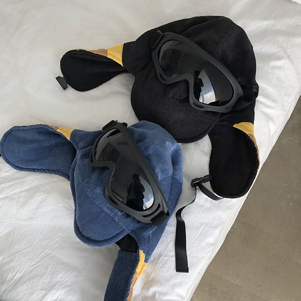 Vjetrootporna kapa sa naušnicama i naočalama za muškarce i žene