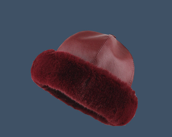 Elegantni kožni šešir s paperjem za žene i muškarce