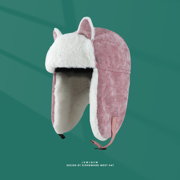 Мъжка зимна шапка тип ушанка с 3D елементи