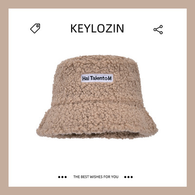 Μοντέρνο ανδρικό καπέλο με γούνα