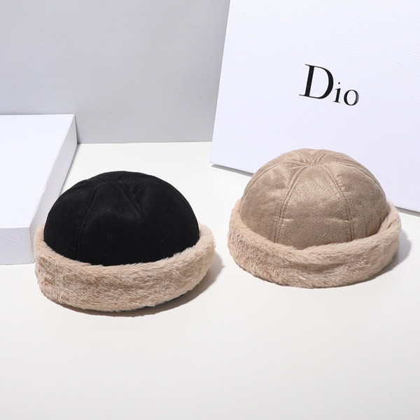 Muška zimska kapa sa paperjem u tri boje