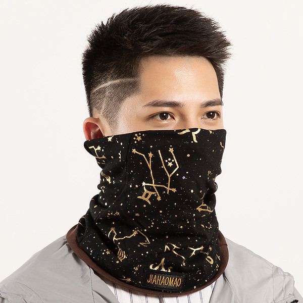 Muški šešir u boji sa grbom